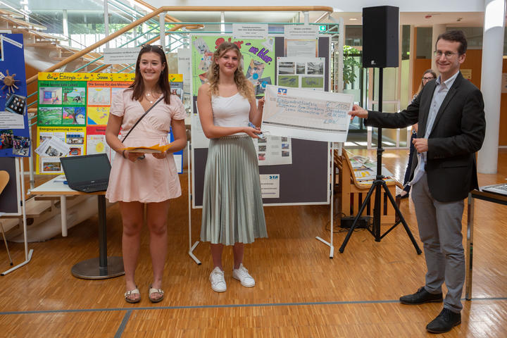 Video "Sonny, die glückliche Solarzelle" vom P-Seminar Fairtrade des Gymnasiums Starnberg