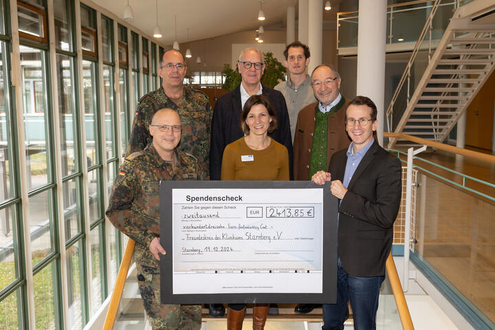 Scheckübergabe Freundeskreis Klinikum STA_TOP