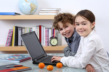 Kinder am Computer